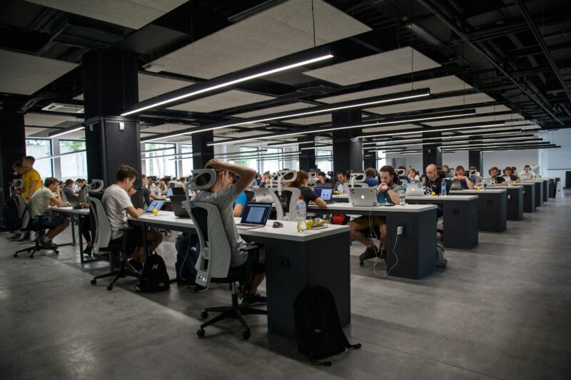 What are intelligent AI agents